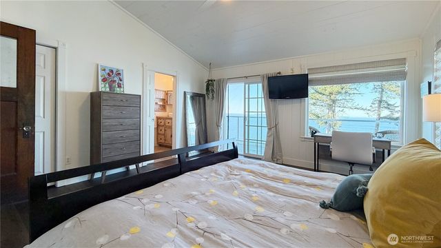 27 M Cascade Drive, Hat Island, WA 98206