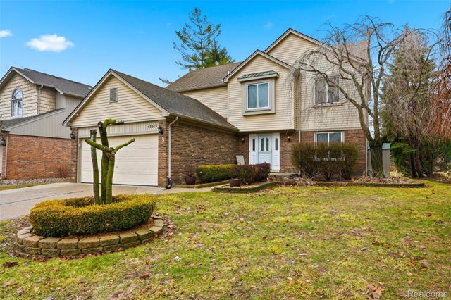 48607 Presidential Drive, Macomb Township, MI 48044