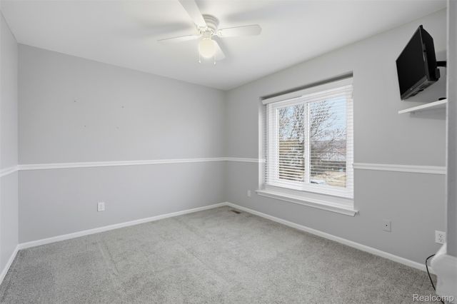 48607 Presidential Drive, Macomb Township, MI 48044