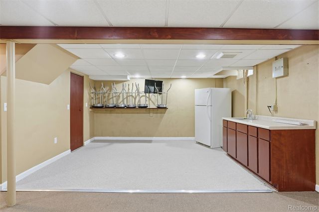 48607 Presidential Drive, Macomb Township, MI 48044