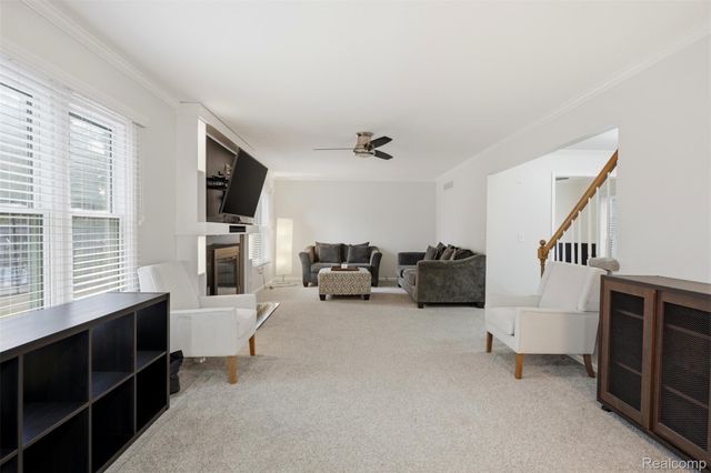 48607 Presidential Drive, Macomb Township, MI 48044