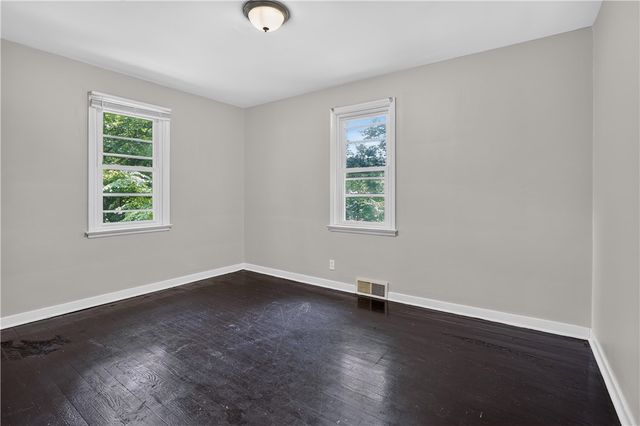 2501 Olympia St, Mckeesport, PA 15132