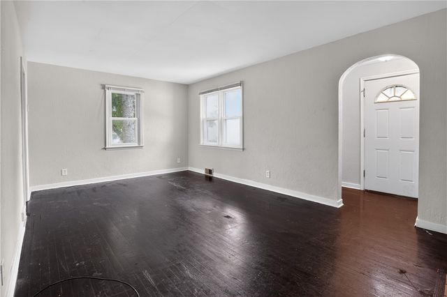 2501 Olympia St, Mckeesport, PA 15132