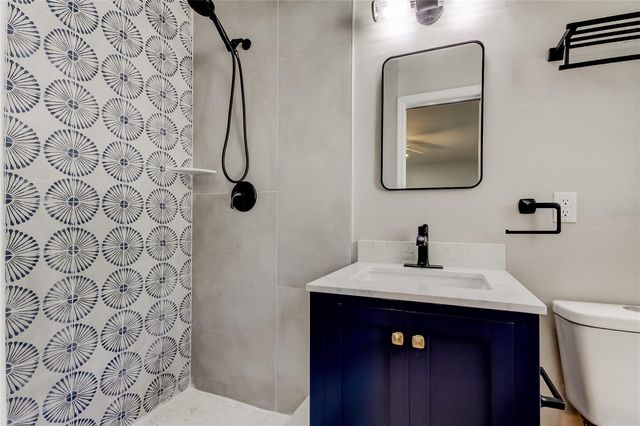 3936 E EDEN ROC CIRCLE, Tampa, FL 33634