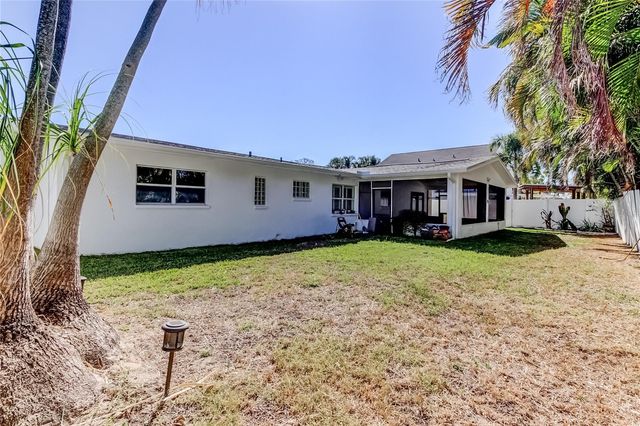 3936 E EDEN ROC CIRCLE, Tampa, FL 33634