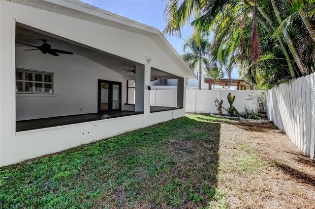 3936 E EDEN ROC CIRCLE, Tampa, FL 33634