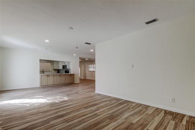 3936 E EDEN ROC CIRCLE, Tampa, FL 33634