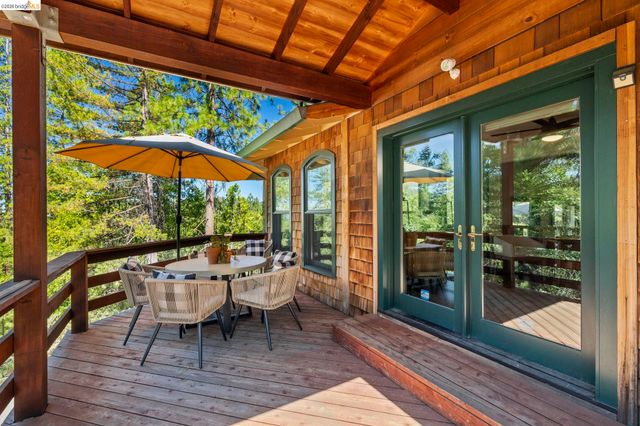 23009 Red Wing Trl, Twain Harte, CA 95383