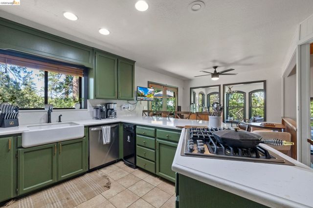 23009 Red Wing Trl, Twain Harte, CA 95383