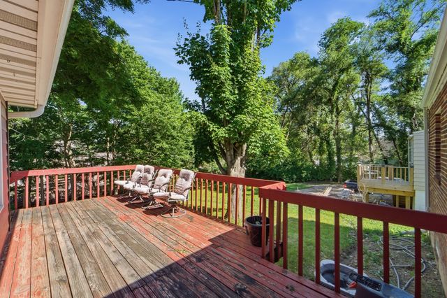 5905 SW 9th Street, Des Moines, IA 50315