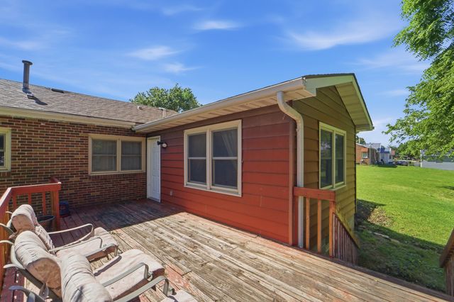 5905 SW 9th Street, Des Moines, IA 50315