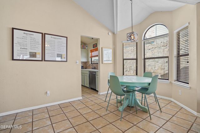 4405 LOMA HERMOSA Drive, El Paso, TX 79934