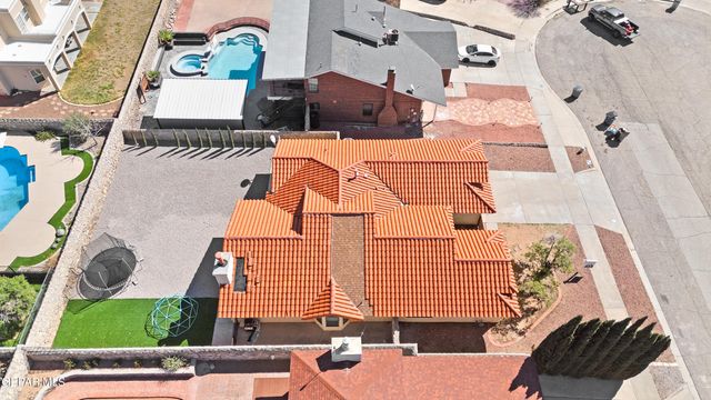 4405 LOMA HERMOSA Drive, El Paso, TX 79934