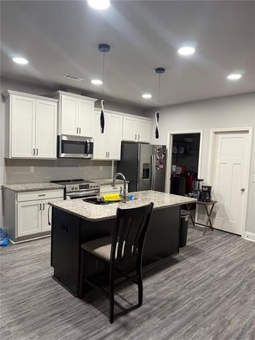 1320 Sugar Glen Court, Lawrenceville, GA 30044