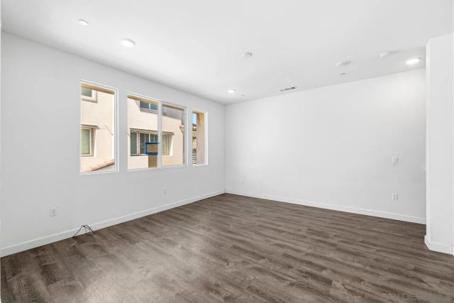 5230 Calle Rockfish 99, San Diego, CA 92154