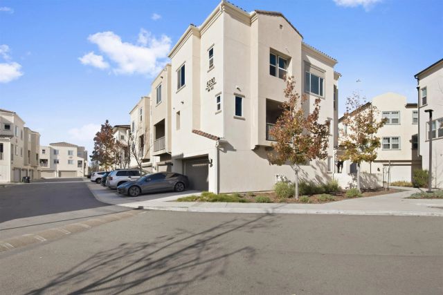 5230 Calle Rockfish 99, San Diego, CA 92154