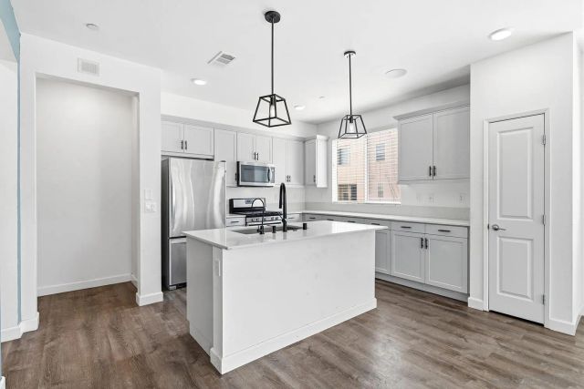 5230 Calle Rockfish 99, San Diego, CA 92154