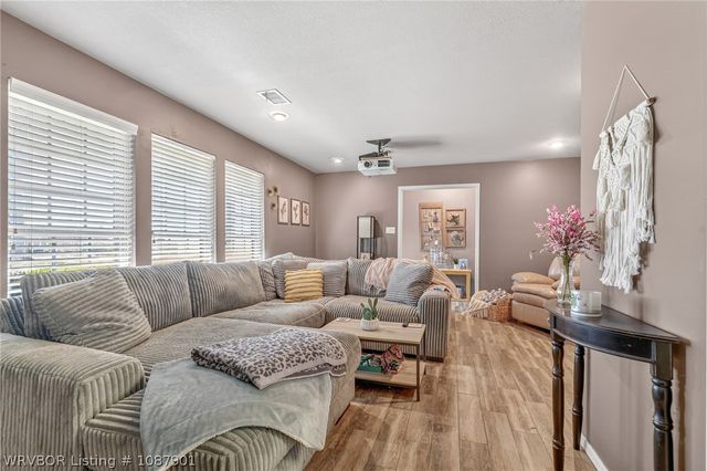 2617 Roxbury Lane, Fort Smith, AR 72908