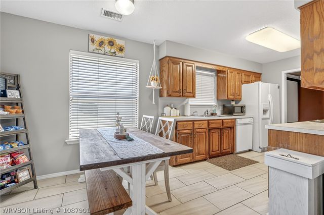 2617 Roxbury Lane, Fort Smith, AR 72908