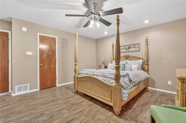 2617 Roxbury Lane, Fort Smith, AR 72908