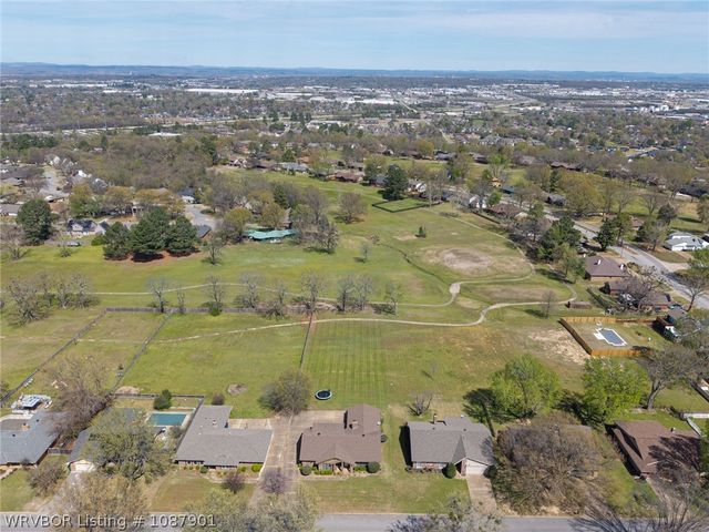 2617 Roxbury Lane, Fort Smith, AR 72908