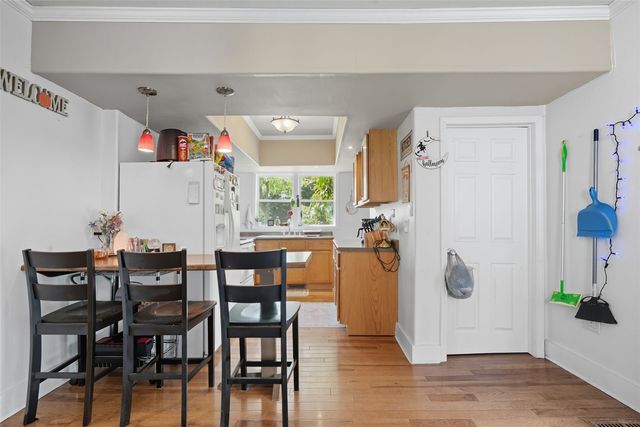 828 8th Avenue SW, Cedar Rapids, IA 52404