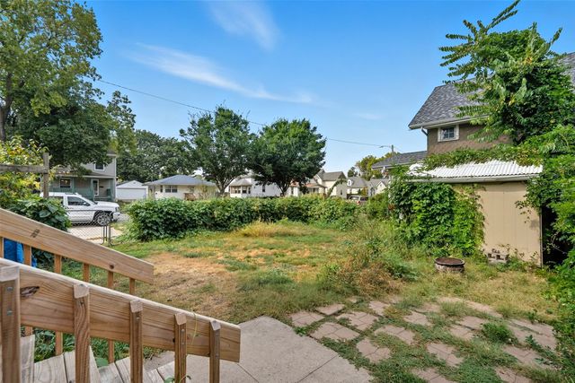 828 8th Avenue SW, Cedar Rapids, IA 52404