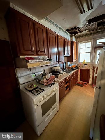 1122 HOLBROOK ST NE, Washington, DC 20002