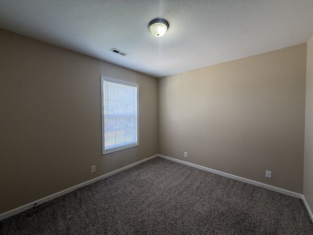 808 Oak Arbor Ct, Clarksville, TN 37040