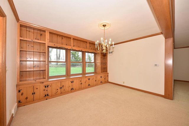 N93W15358 Hillside LANE, Menomonee Falls, WI 53051