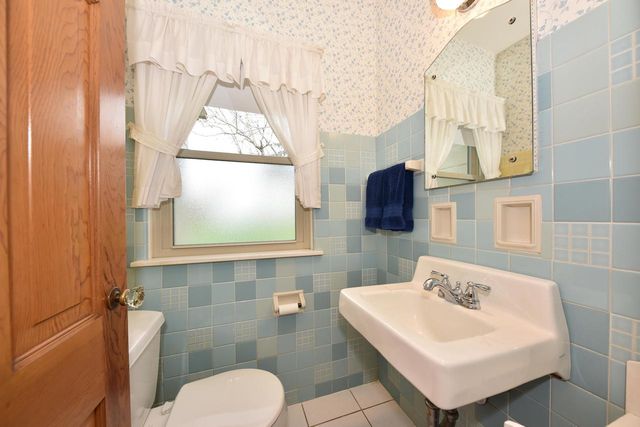 N93W15358 Hillside LANE, Menomonee Falls, WI 53051