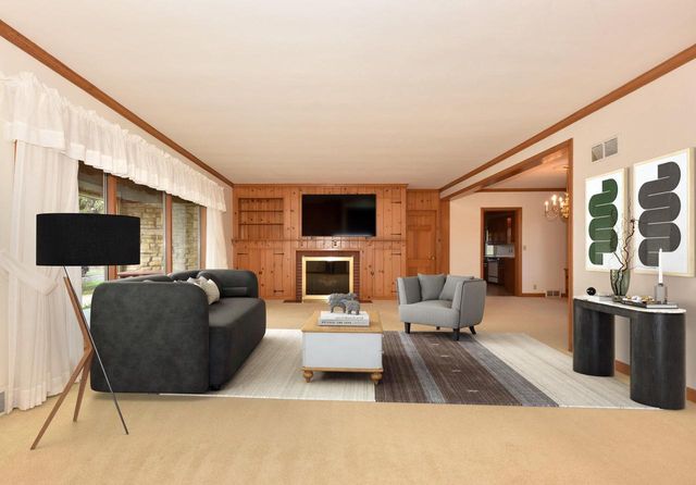 N93W15358 Hillside LANE, Menomonee Falls, WI 53051