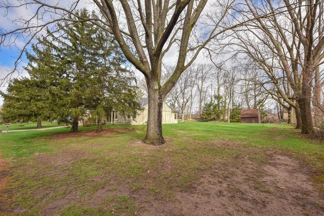 N93W15358 Hillside LANE, Menomonee Falls, WI 53051