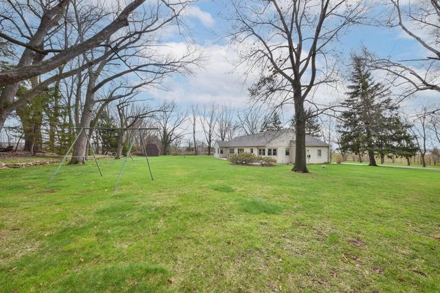 N93W15358 Hillside LANE, Menomonee Falls, WI 53051