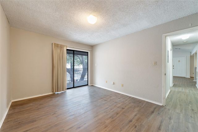 1202 Thorpe LN 216, San Marcos, TX 78666