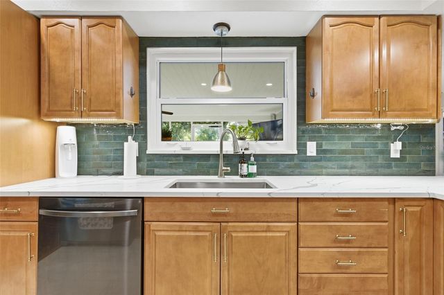 3491 83RD STREET N, St Petersburg, FL 33710