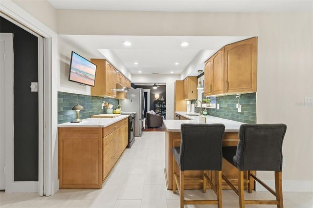 3491 83RD STREET N, St Petersburg, FL 33710