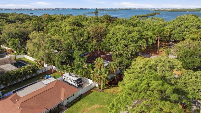 3491 83RD STREET N, St Petersburg, FL 33710