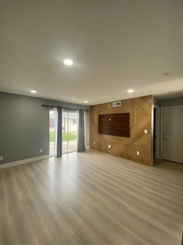 827 Saint Andrew St, Lathrop, CA 95330