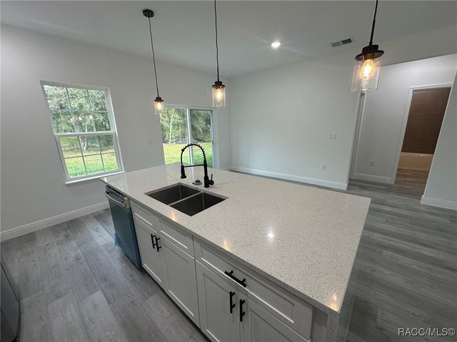 2486 W Magenta Drive, Citrus Springs, FL 34434