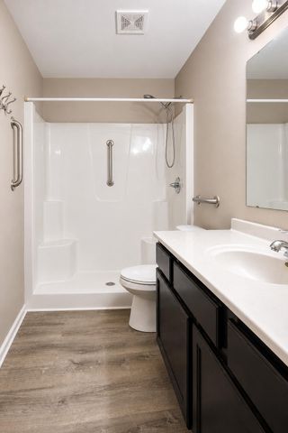 707 W 77th Avenue, Merrillville, IN 46410