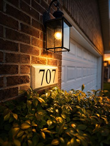 707 W 77th Avenue, Merrillville, IN 46410