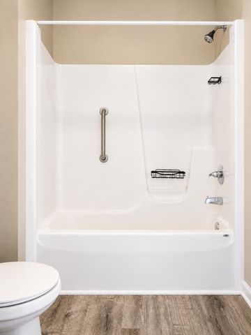 707 W 77th Avenue, Merrillville, IN 46410