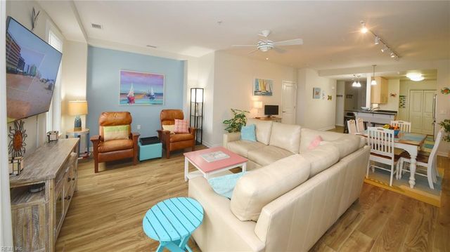 3738 Sandpiper Rd Apt 317B, Virginia Beach, VA 23456