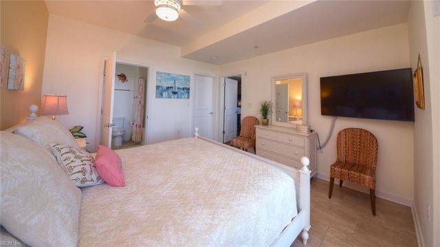 3738 Sandpiper Rd Apt 317B, Virginia Beach, VA 23456