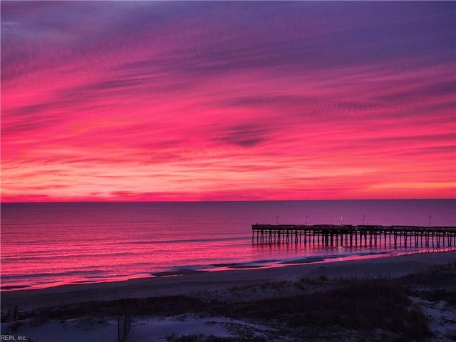 3738 Sandpiper Rd Apt 317B, Virginia Beach, VA 23456