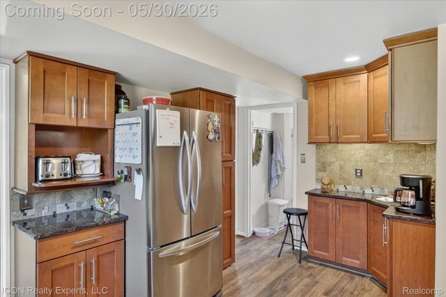1869 Middle Trail Road, Commerce Charter Township, MI 48390