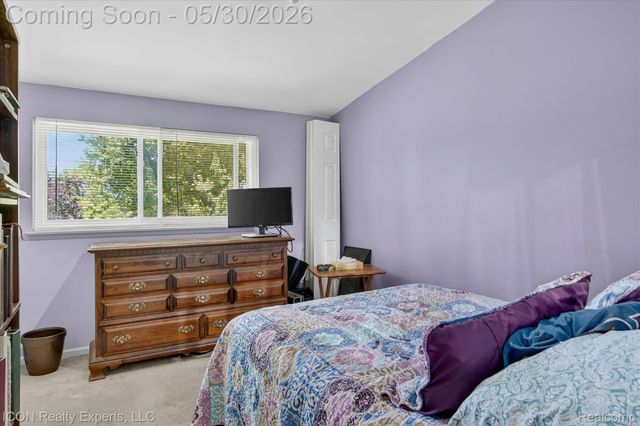 1869 Middle Trail Road, Commerce Charter Township, MI 48390