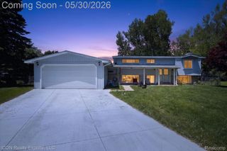 1869 Middle Trail Road, Commerce Charter Township, MI 48390
