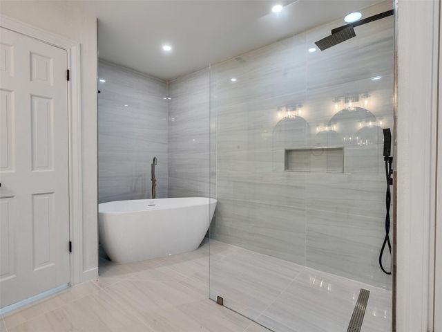 8322 Oak Moss Drive, Spring, TX 77379